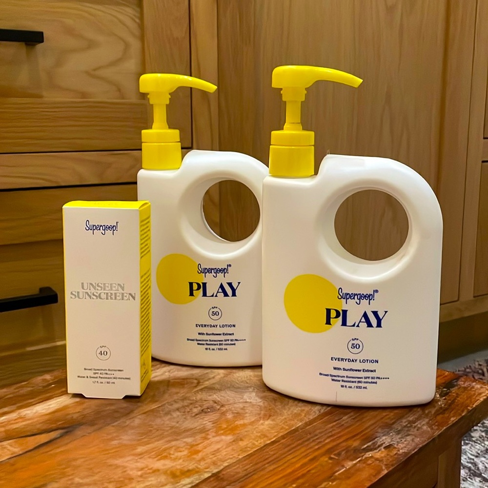 Supergoop Play+ Unseen Sunscreen. Pumps both almost full, box of unseen is new